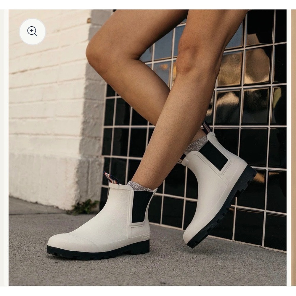 SeaVees Bolinas Off Shore Boot White Salt Rubber Rain Boots Womens 9 Chelsea Lug